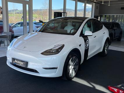 Tesla Model Y Tesla Model Y