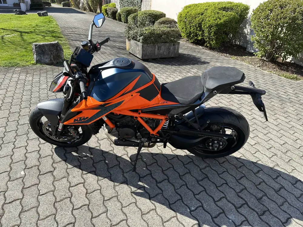 KTM 1290 Superduke R KTM 1290 Superduke R