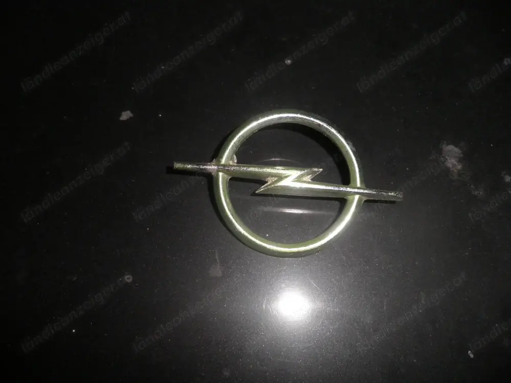 Opel Emblem