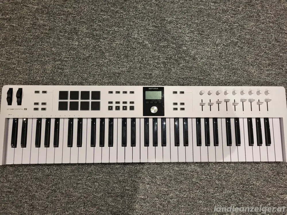 Arturia Keylab Essential 61 MK3 MIDI Keyboard Arturia Keylab Essential 61 MK3 MIDI Keyboard