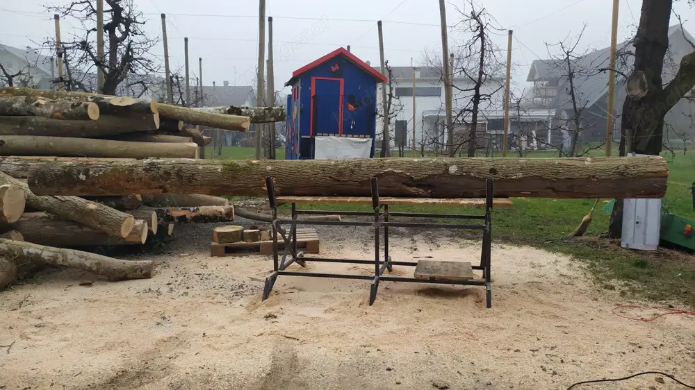 Sägebock (nie mehr bücken beim Bäume sägen) Sägebock (nie mehr bücken beim Bäume sägen)