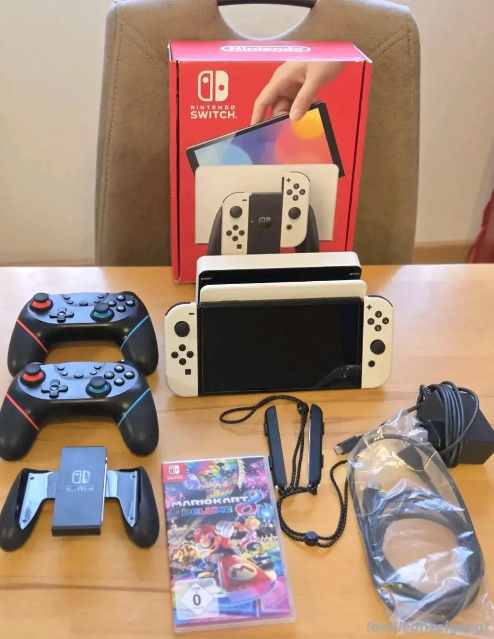 Nintendo Switch Oled (Weiß) mit Mario Kart 8 Deluxe