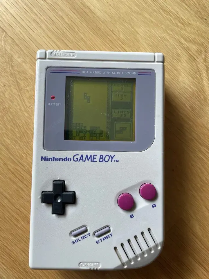 Vintage Gameboy 1992 Vintage Gameboy 1992