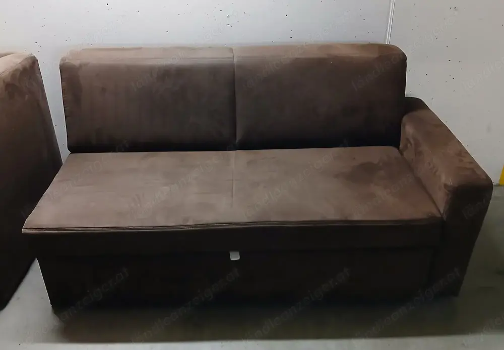 Couch (mit Hocker) zu verschenken ... Nur Selbstabholung Couch (mit Hocker) zu verschenken ... Nur Selbstabholung
