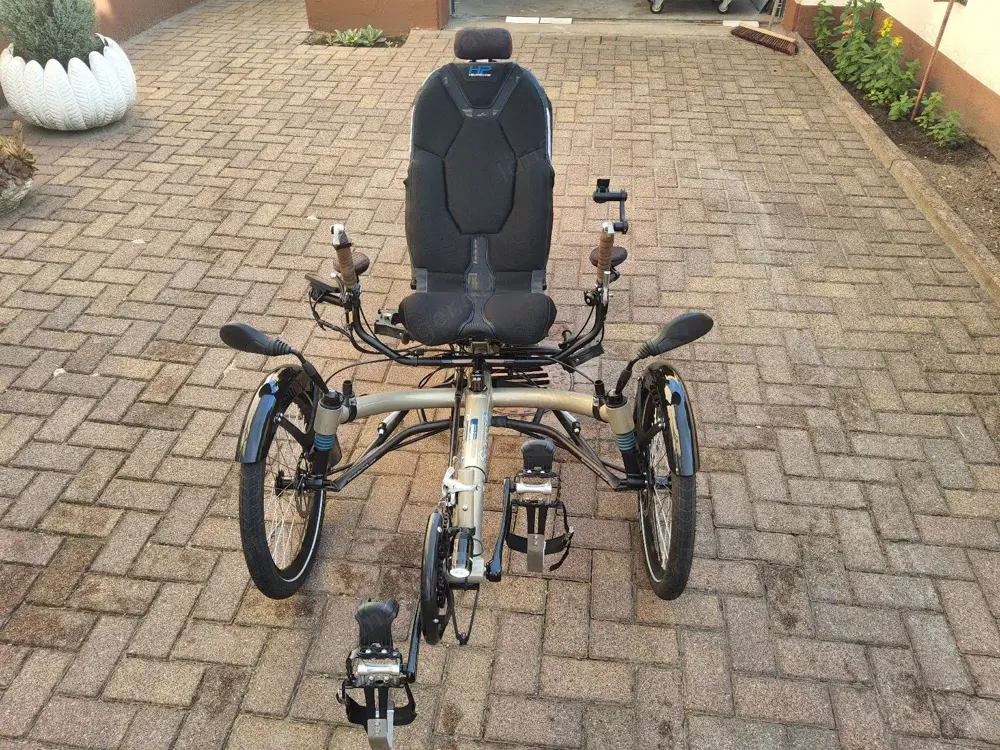 HP Velotechnik Scorpion fs26 plus
