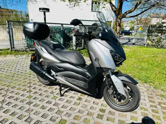 Yamaha X-Max 300* Roller   Scooter Neuwertig*