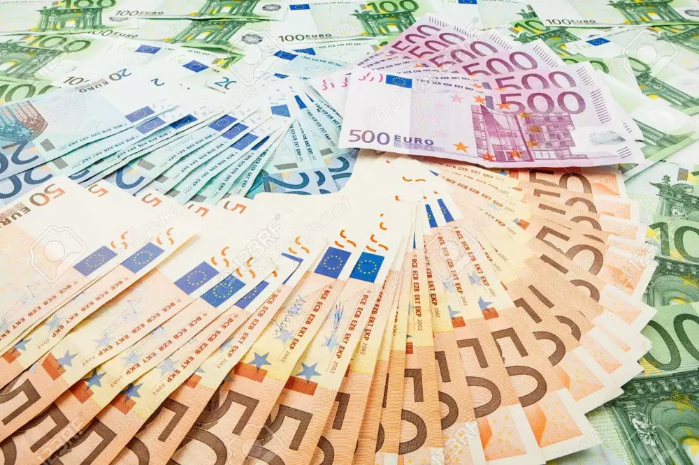 Privatkreditangebot: Investition von 10.000 bis 90.000.000 EUR