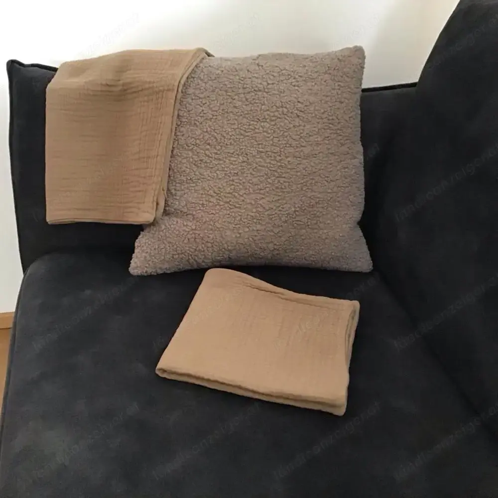 Kissenüberzüge braun 3 Stück -2 Kissenüberzüge 50x50cm 1 Kissenüberzug 45x45cm wie neu Kissenüberzüge braun 3 Stück -2 Kissenüberzüge 50x50cm 1 Kissenüberzug 45x45cm wie neu