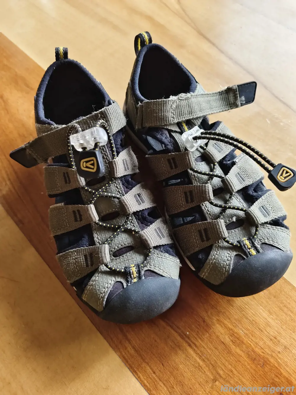KEEN Sandalen Jungen Gr. 32 33 KEEN Sandalen Jungen Gr. 32 33