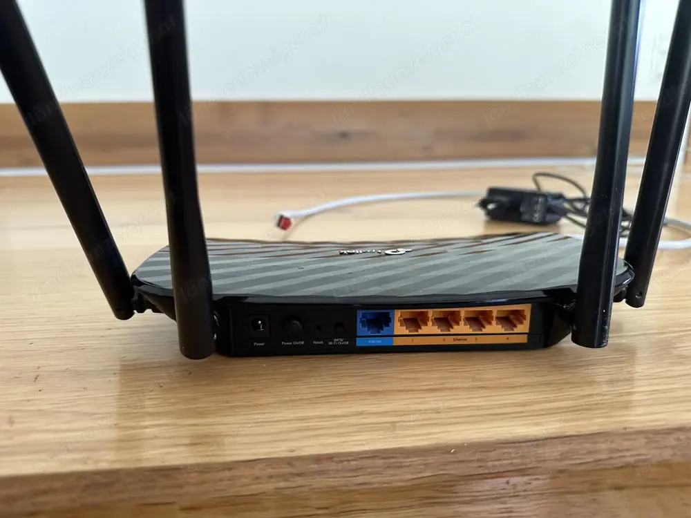 TP-Link AC1200 Router 