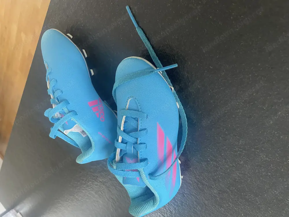 adidas Fußballschuhe Kinder TOP Zustand! adidas Fußballschuhe Kinder TOP Zustand!
