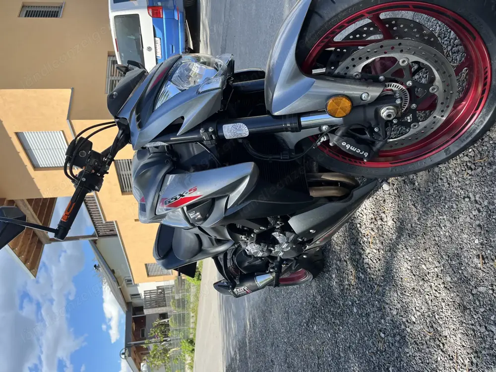 Suzuki gsxs 1000