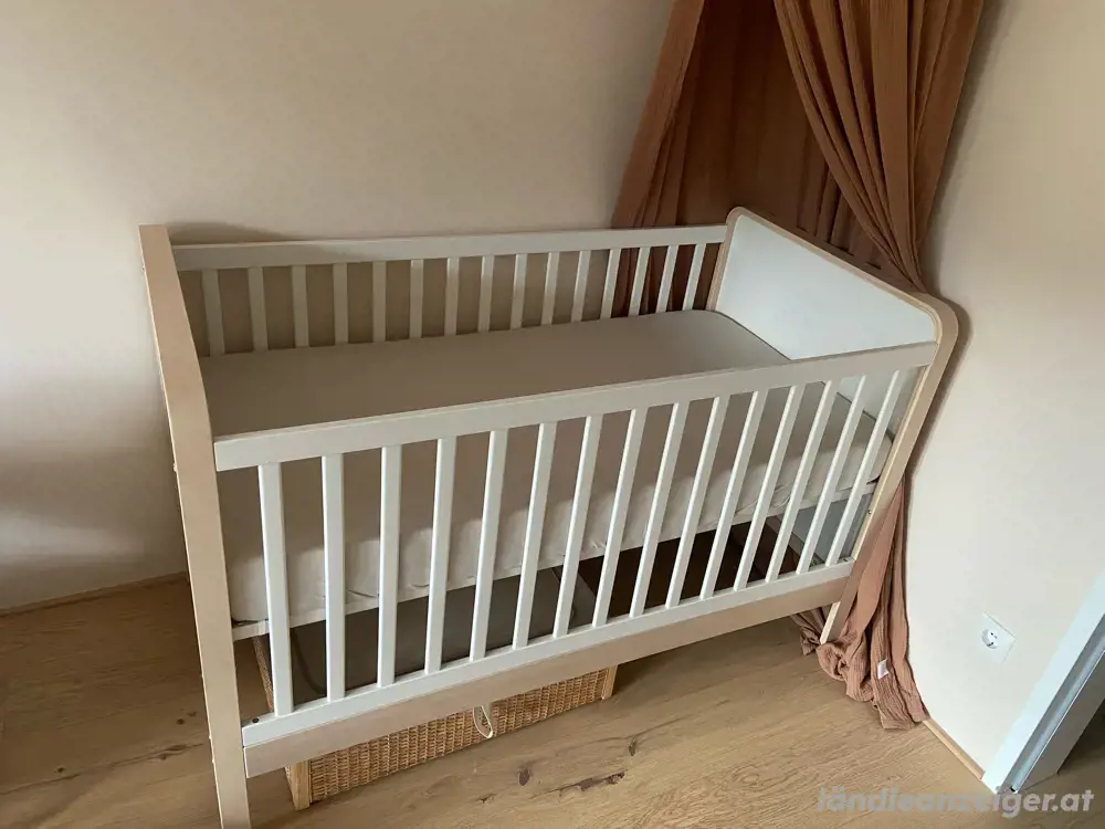 unbenutztes Babybett 70x140 cm unbenutztes Babybett 70x140 cm