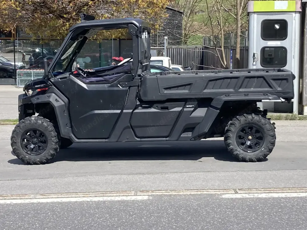 Can Am HD 10 Traxter 