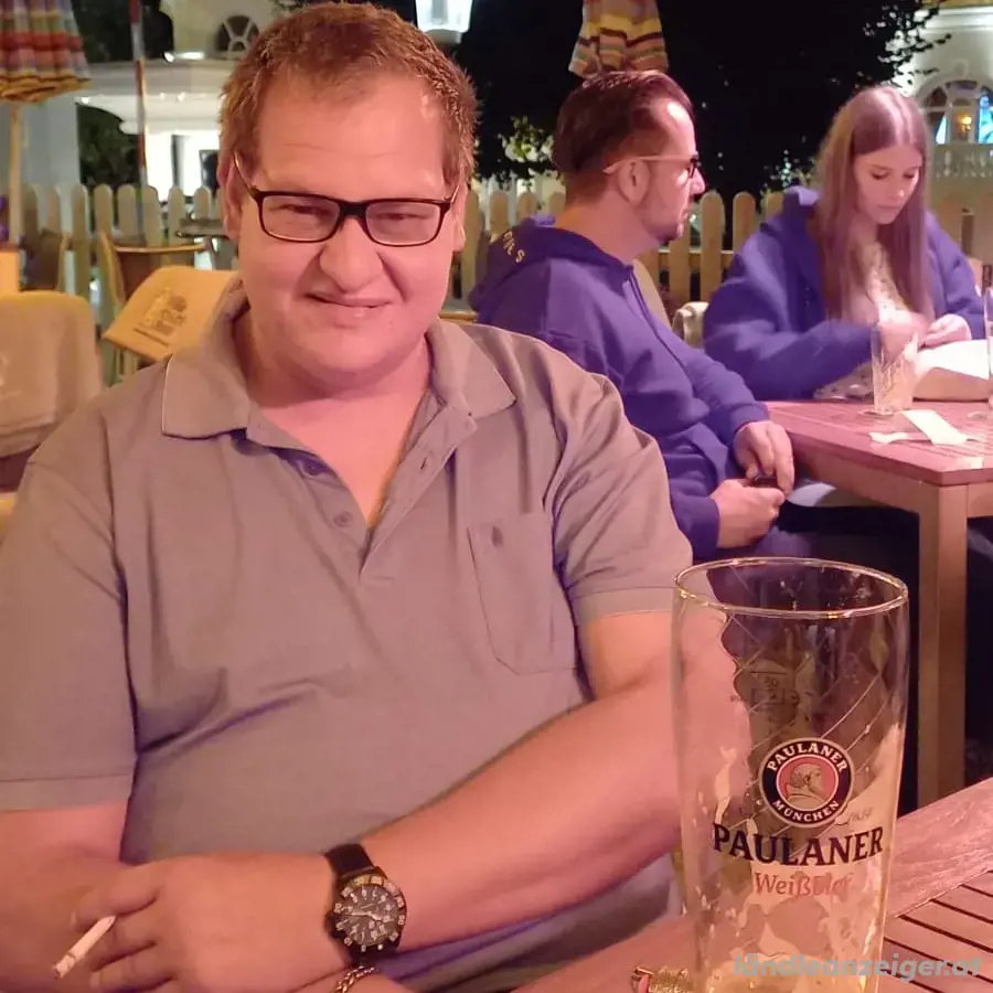 Ich suche dringend Escort Frauen 