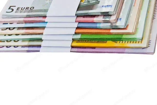 Kreditangebot: Investitionen in Projekte im Wert von 9.000 bis 95.000.000 Euro