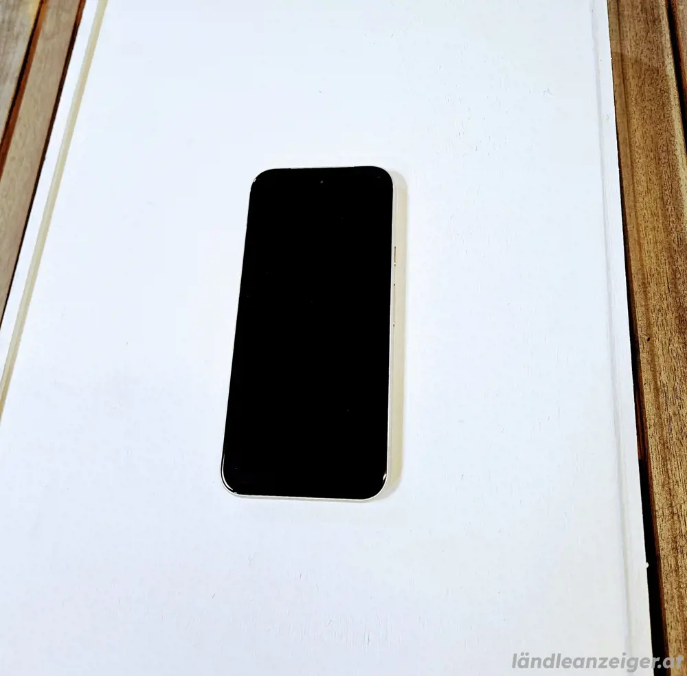 Google Pixel 8a128 GB   Porcelain   Neuwertig