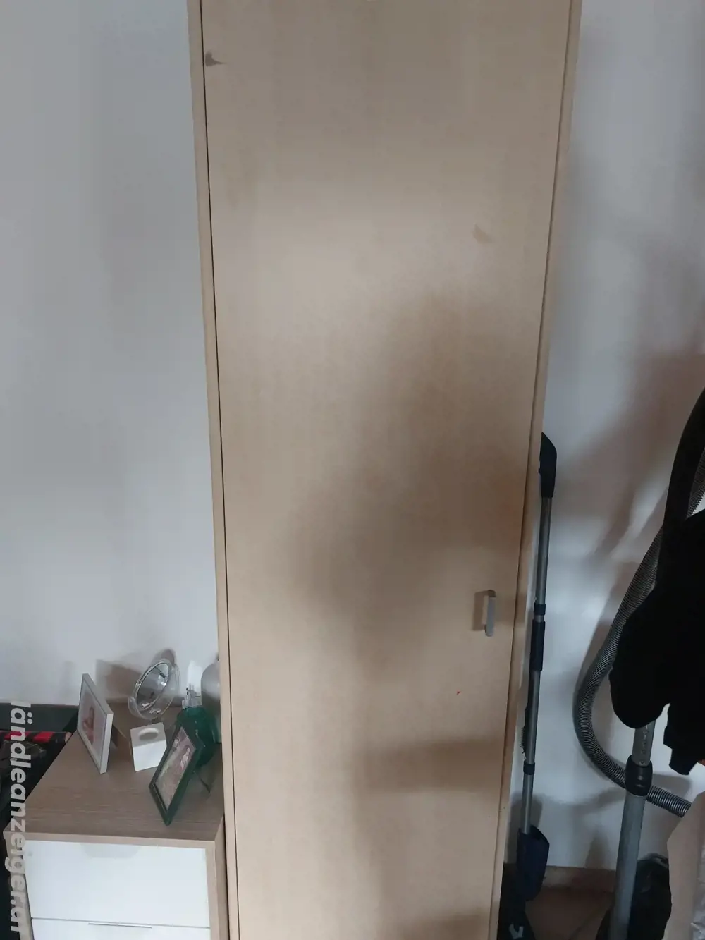 Holzschrank Holzschrank