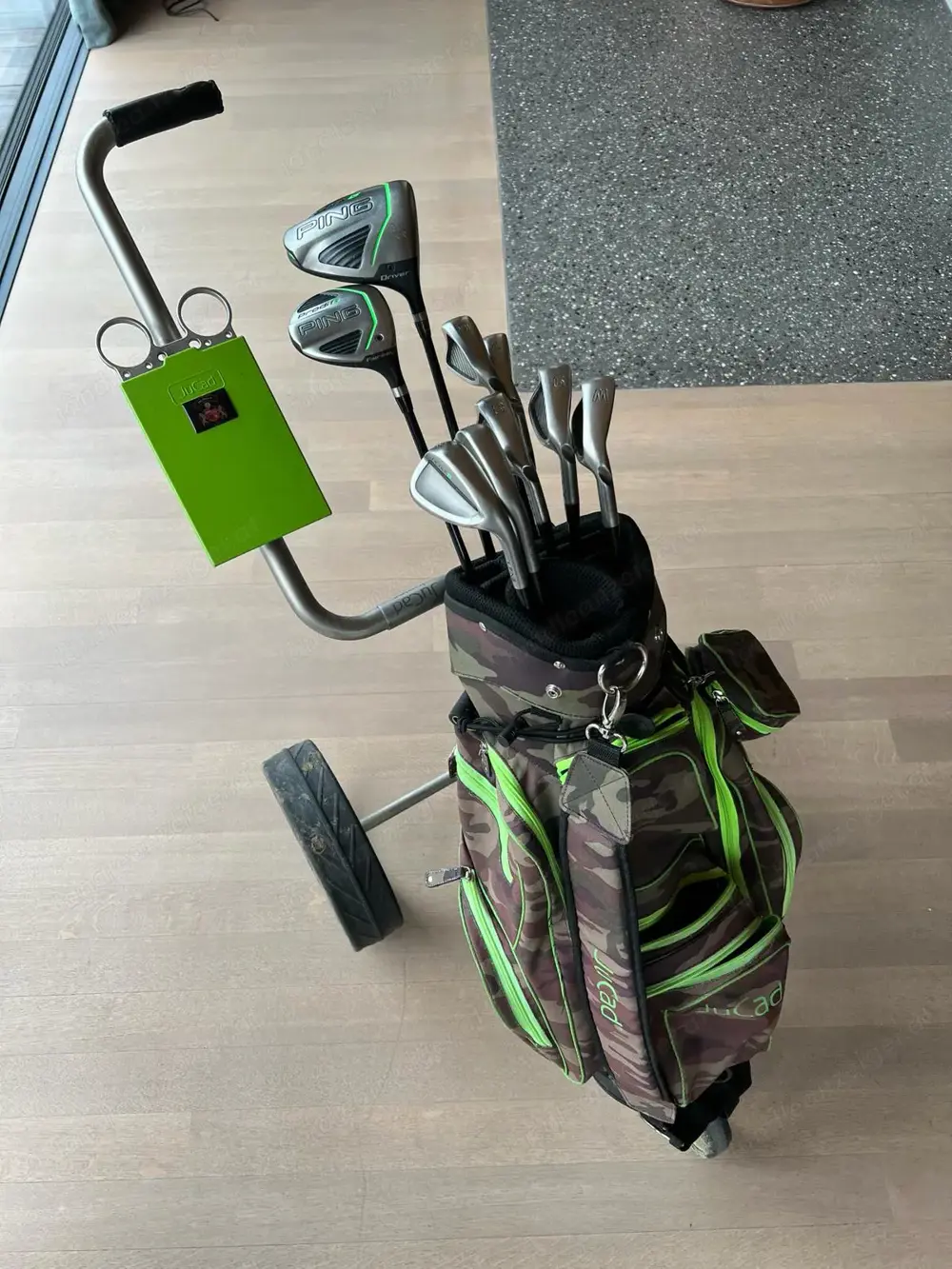 Golfschlägerset, Trolley und Golfbag für Jugendliche Golfschlägerset, Trolley und Golfbag für Jugendliche
