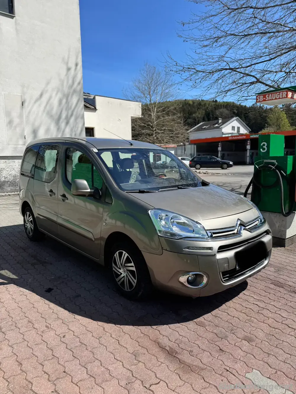 Citroen Berlingo HDi90 Facelift *Pickerl NEU*Klima*Tempomat*L- R-Sensor*AUX*PDC* Kombi   Family Van