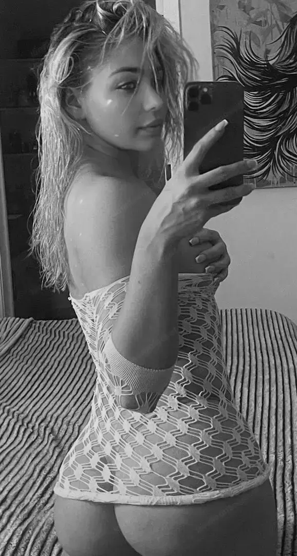 Selling Nudes and Videos (Anal-Pussy-Squirting)