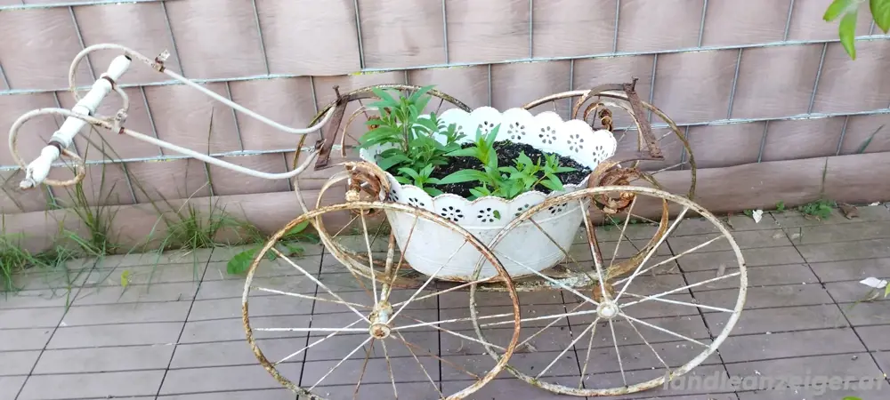 altes kinderwagen gestell