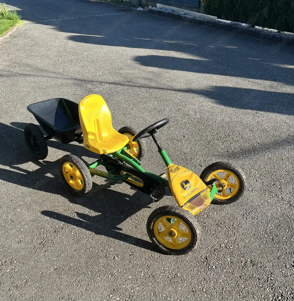 Gokart Buddy Jonny Deere mit Anhänger (BERG) Gokart Buddy Jonny Deere mit Anhänger (BERG)