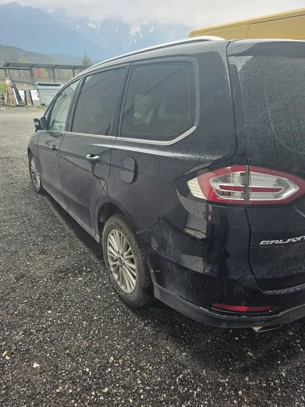 Beschädigtes Ford Galaxy 2016 Kombi 209PS Beschädigtes Ford Galaxy 2016 Kombi 209PS