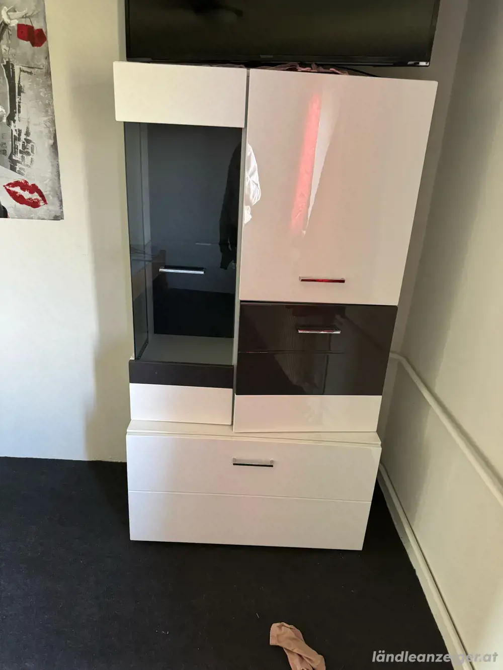 Wohnzimmerschrank zu verschenken Wohnzimmerschrank zu verschenken