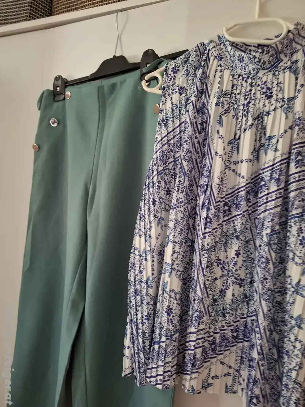 Hose und Bluse Hose und Bluse