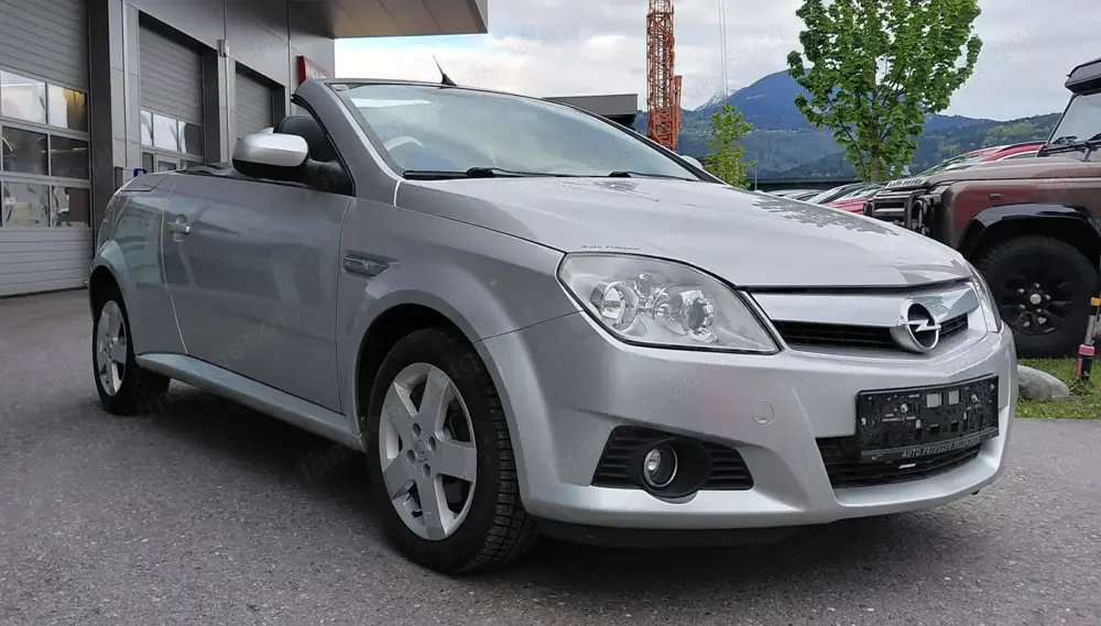 Opel Tigra TwinTop 1,4 16V Cosmo Cabrio Roadster - Perfekt für den Sommer Opel Tigra TwinTop 1,4 16V Cosmo Cabrio Roadster - Perfekt für den Sommer
