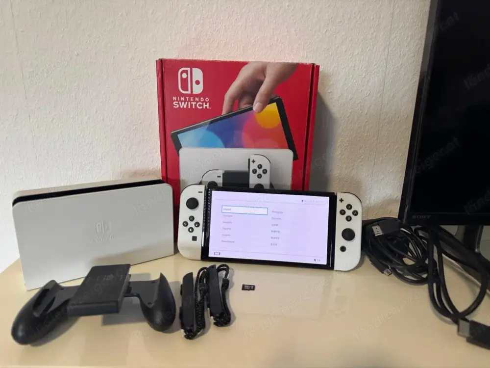 Nintendo Switch OLED-Modell HEG-001 64GB Handheld-Spielekonsole - Weiß Nintendo Switch OLED-Modell HEG-001 64GB Handheld-Spielekonsole - Weiß