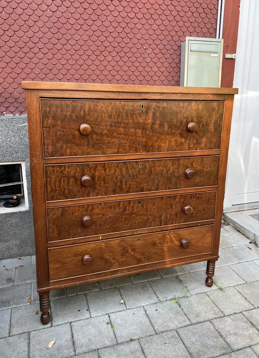 Kommode mit Schubladen Kommode mit Schubladen