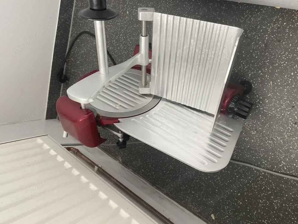 Wurstschneidemaschine Wurstschneidemaschine