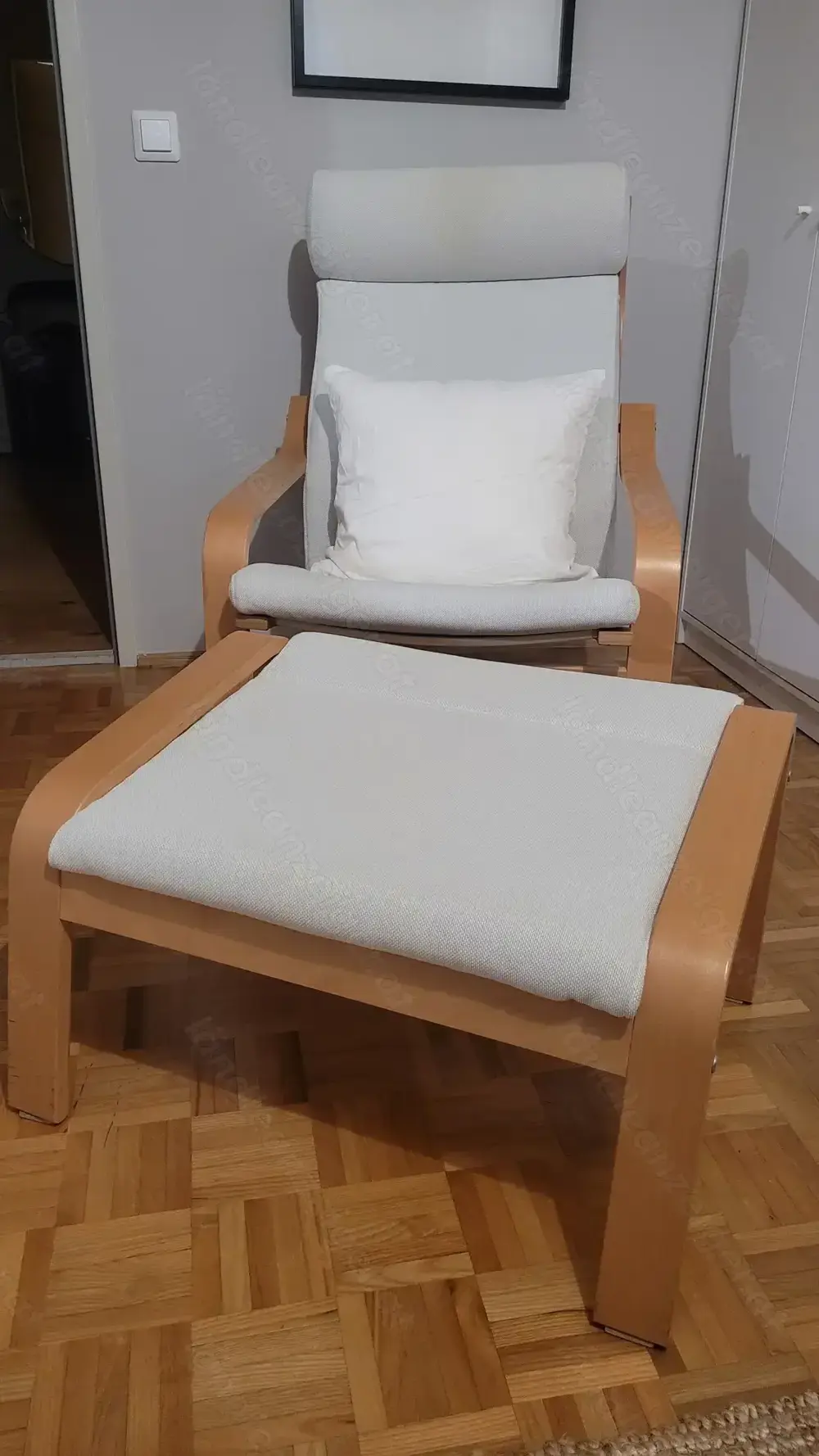Ikea POÄNG Schwingsessel mit Fußablage Ikea POÄNG Schwingsessel mit Fußablage