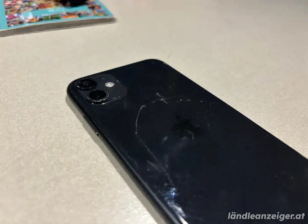 iPhone 11 128 GB iPhone 11 128 GB