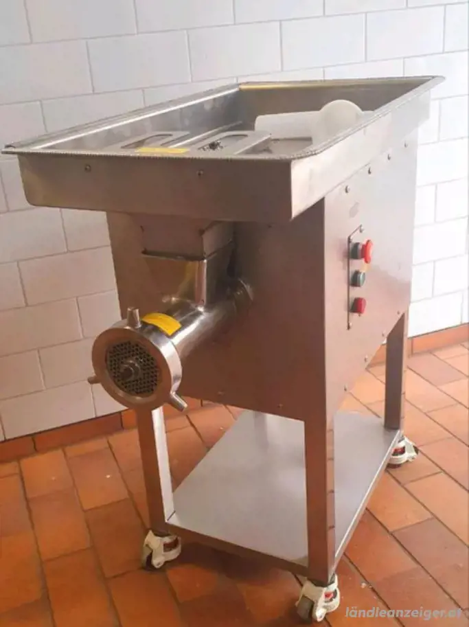 GroBer Fleischwolf 2200W Fleischerei Metzgerei Fleischkuttere GroBer Fleischwolf 2200W Fleischerei Metzgerei Fleischkuttere