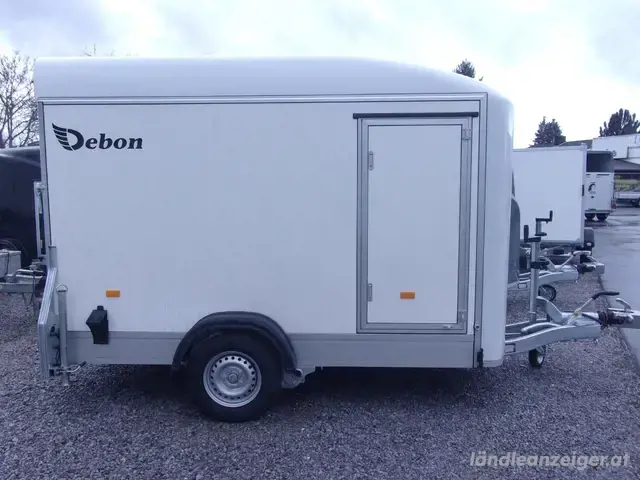Debon C300 koffer Motorradanhänger , 100km h Rampe -Türsystem weib mit alles Zubehör Debon C300 koffer Motorradanhänger , 100km h Rampe -Türsystem weib mit alles Zubehör