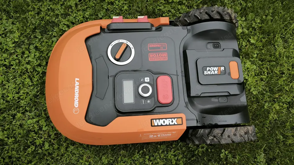Worx Mähroboter Landroid L1000 WR147E.1 bis 1.000 m Worx Mähroboter Landroid L1000 WR147E.1 bis 1.000 m