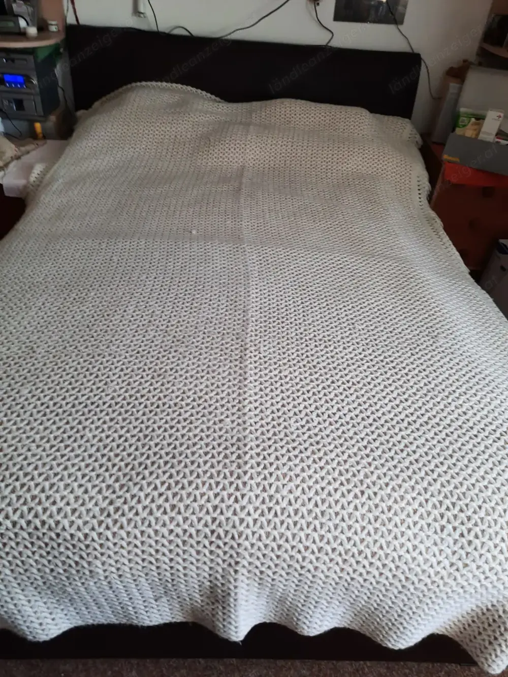 Bett 140x200cm inkl Lattenrost und Matratze Bett 140x200cm inkl Lattenrost und Matratze