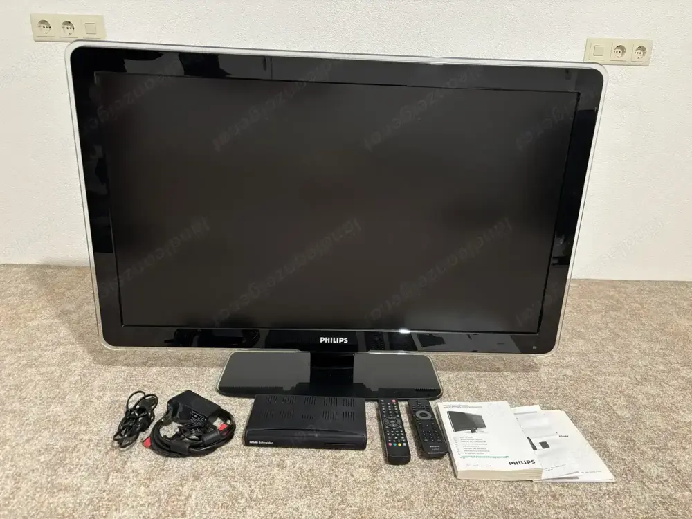 Philips 42-Zoll Fernseher inkl. SAT-Receiver und Zubehör Philips 42-Zoll Fernseher inkl. SAT-Receiver und Zubehör