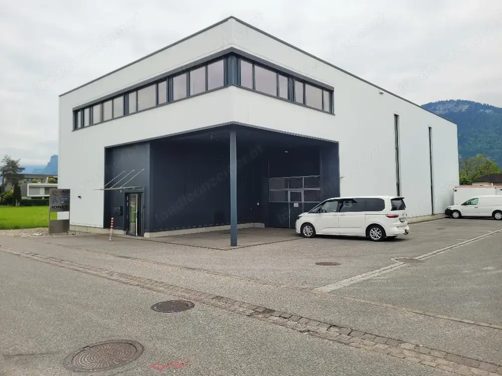 Vermiete Lagerfläche in neuwertiger Halle  Gewerbeflächen Hochregallager Werkstatt Büro 