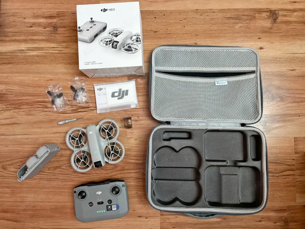 DJI Neo Fly More Combo DJI Neo Fly More Combo