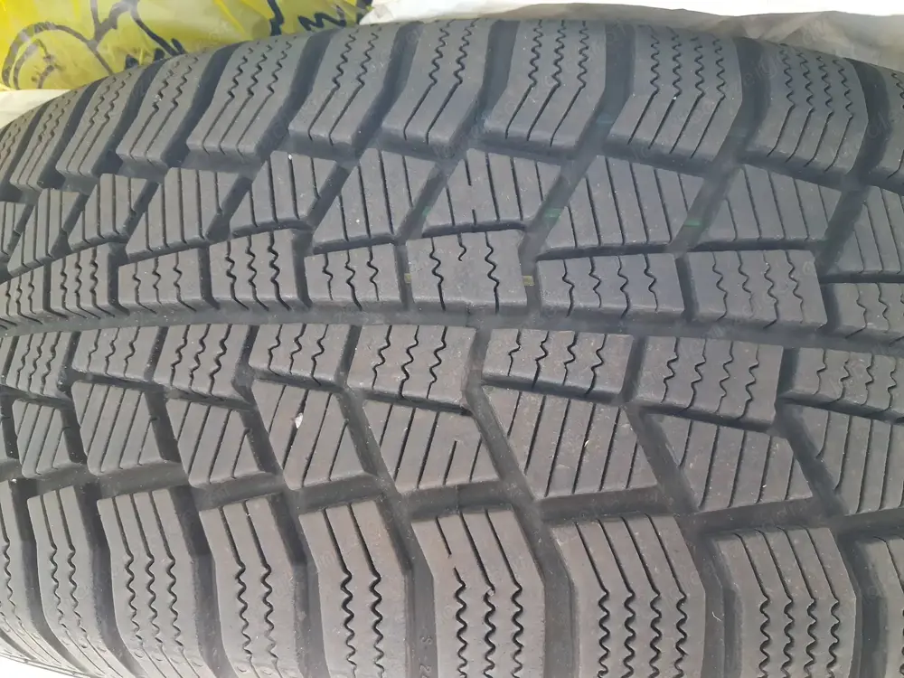 Winterreifen Viking 185 60 R15 88T wie neu Winterreifen Viking 185 60 R15 88T wie neu