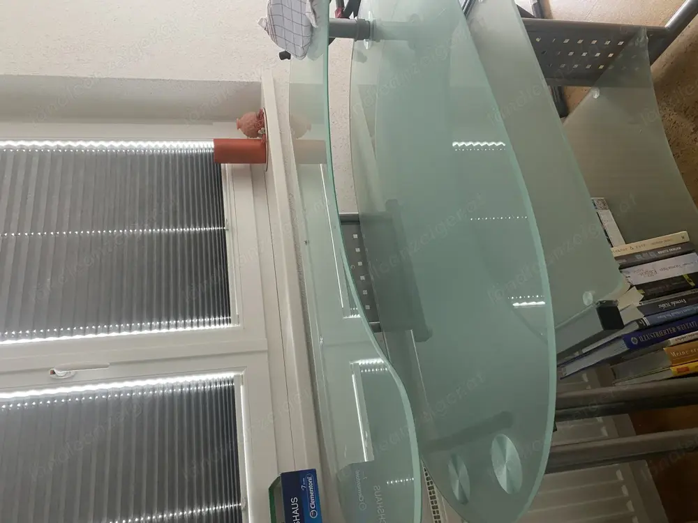 Schreibtisch aus Glas Schreibtisch aus Glas