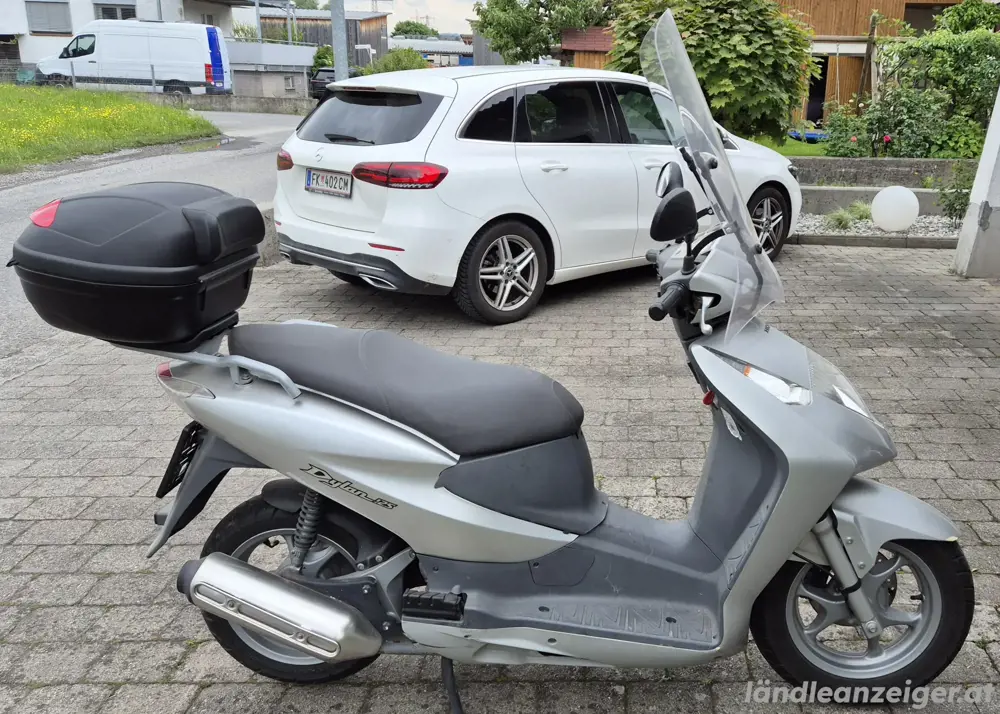 Verkaufe mein Roller Verkaufe mein Roller