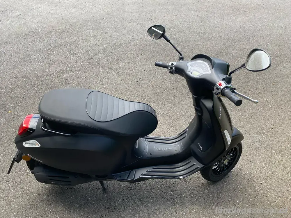Vespa Sprint 125 E4 ABS Notte Vespa Sprint 125 E4 ABS Notte