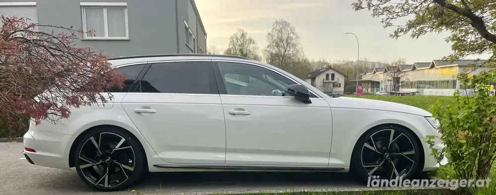 Audi A4 B9 2,0TDI mit digitalen Tacho und Matrix LED Audi A4 B9 2,0TDI mit digitalen Tacho und Matrix LED