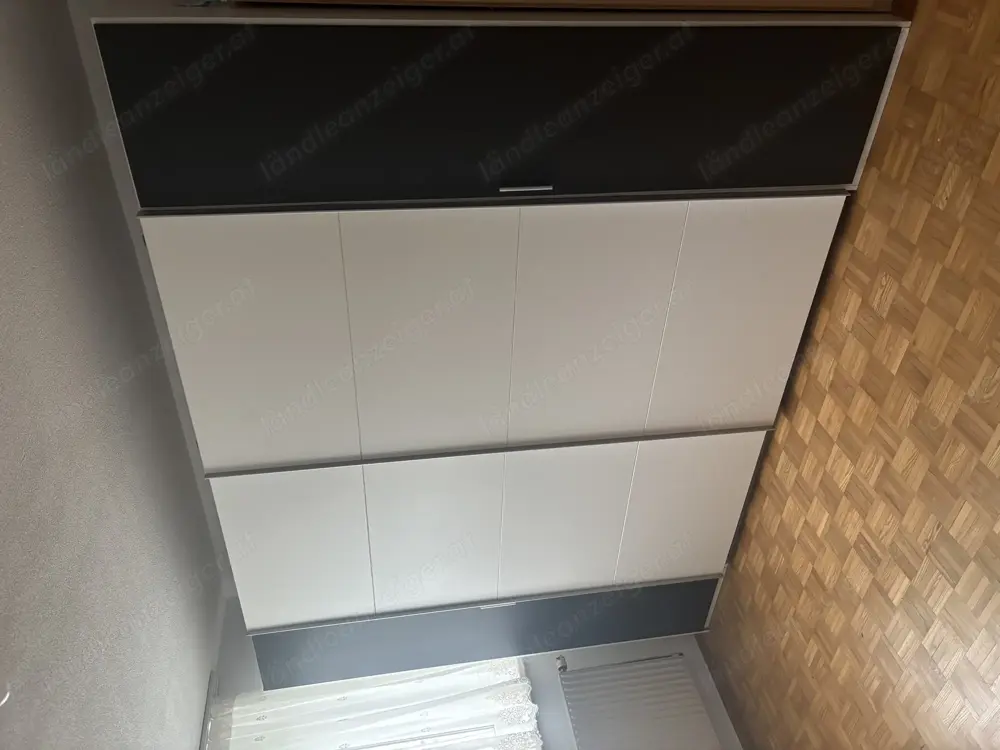 Kleiderschrank Kleiderschrank