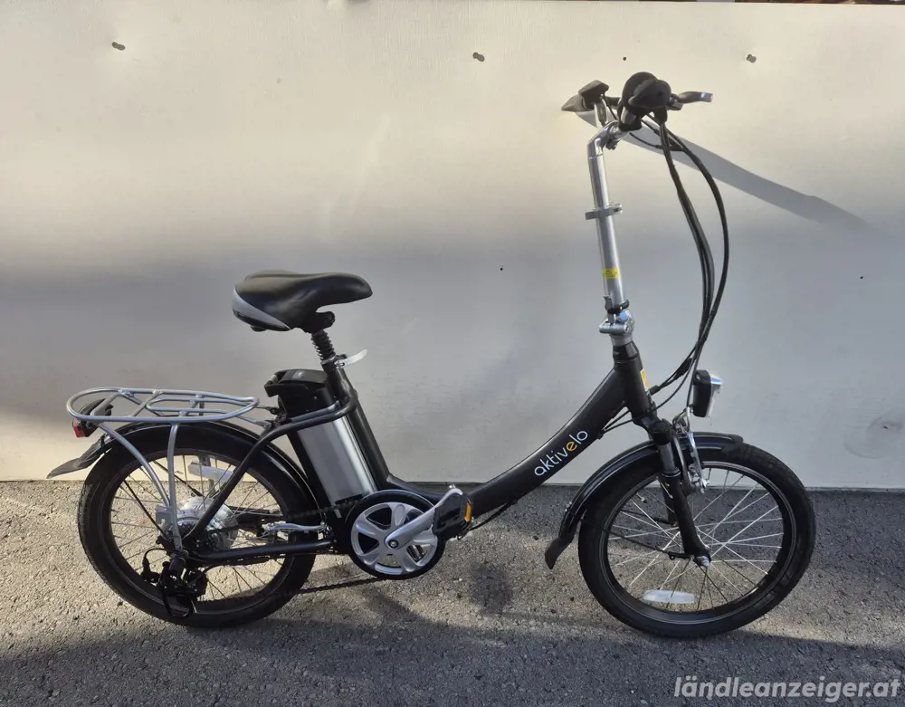 Neuwertige E-Klapprad Neuwertige E-Klapprad